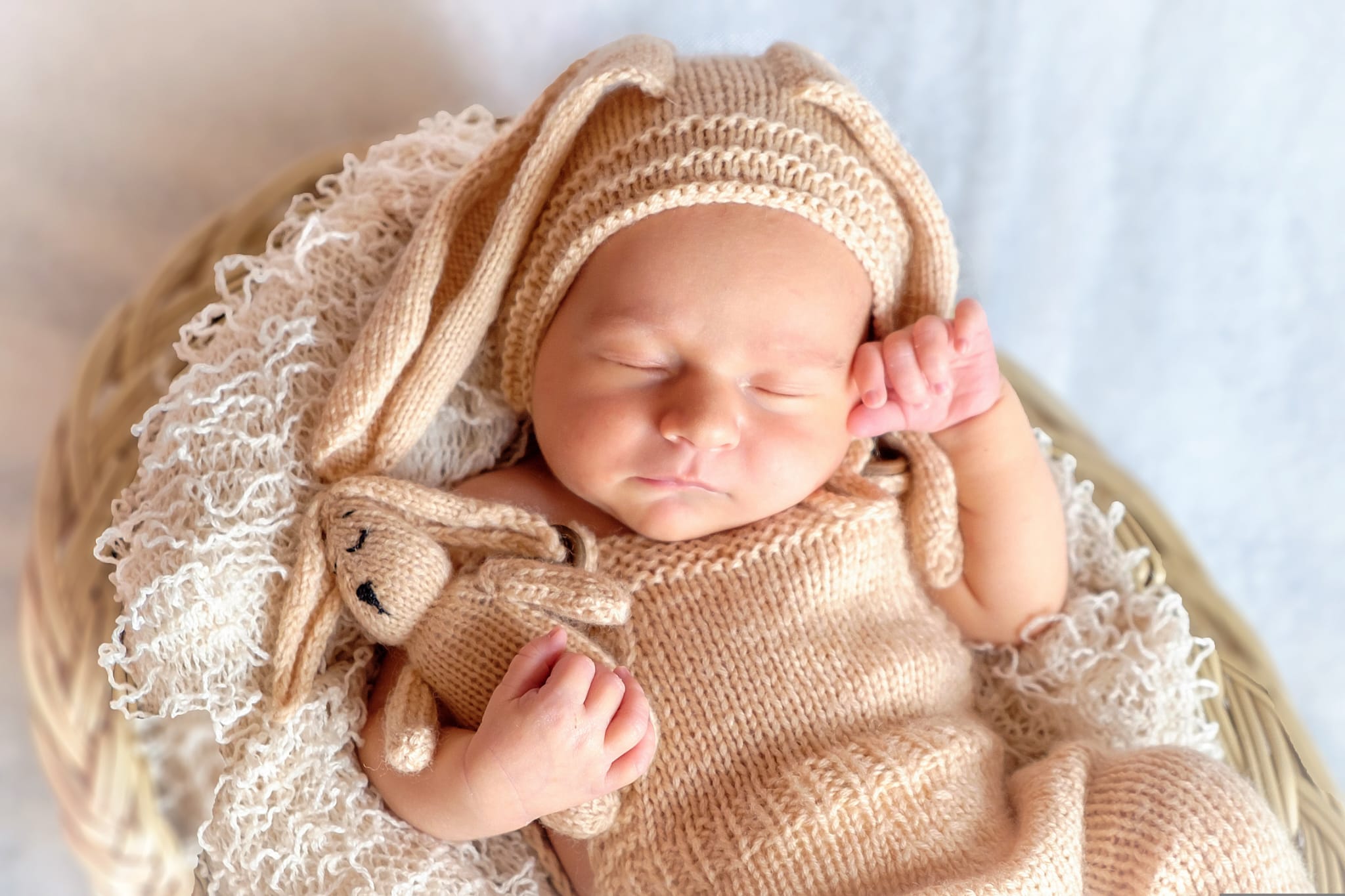 baby, people, parents, father, mother, sofa, couch, sleep, couple, married, pillow, cute, baby, baby, baby, baby, baby, parents, parents, father, father, father, father, mother, sleep